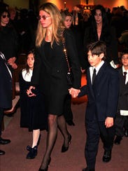 --Mary Bono, widow of Rep. Sonny Bono, leads her