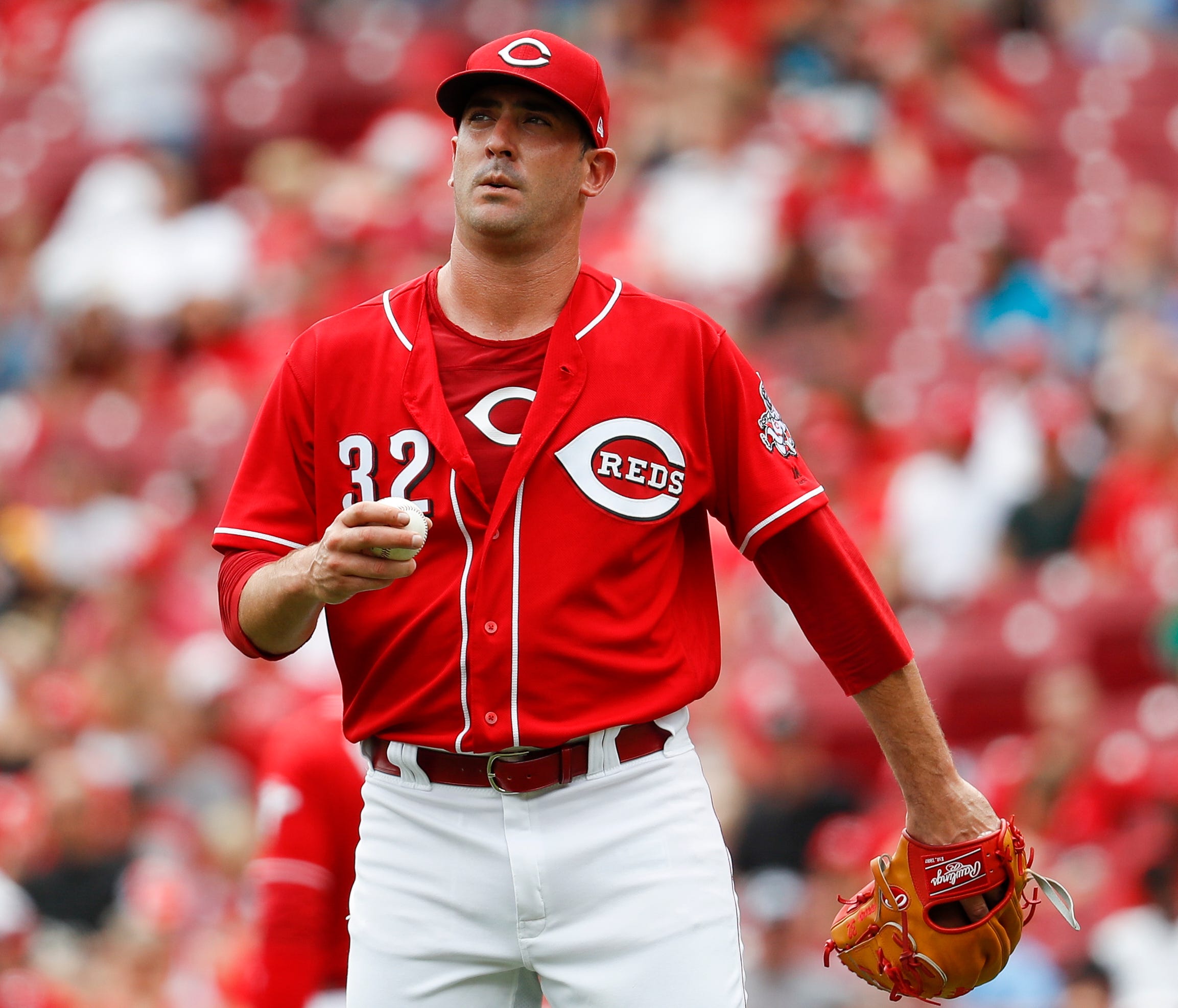 Cincinnati Reds starting pitcher Matt Harvey reacts after giving up a solo home run to Pittsburgh Pirates' Starling Marte in the second inning of a baseball game, Sunday, July 22, 2018, in Cincinnati. (AP Photo/John Minchillo)