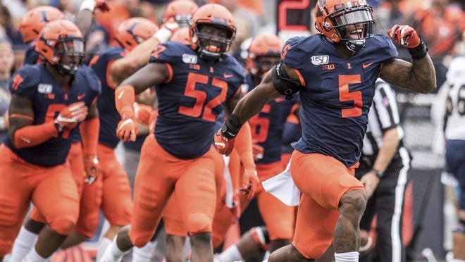 Illinois Milo Eifler (5) celebrates a fumble recovery in the first half against Akron on Aug. 31, 2019, in Champaign.
