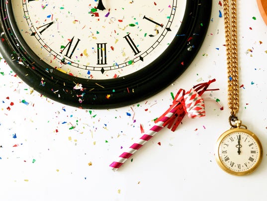 NEW YEARS CLOCK