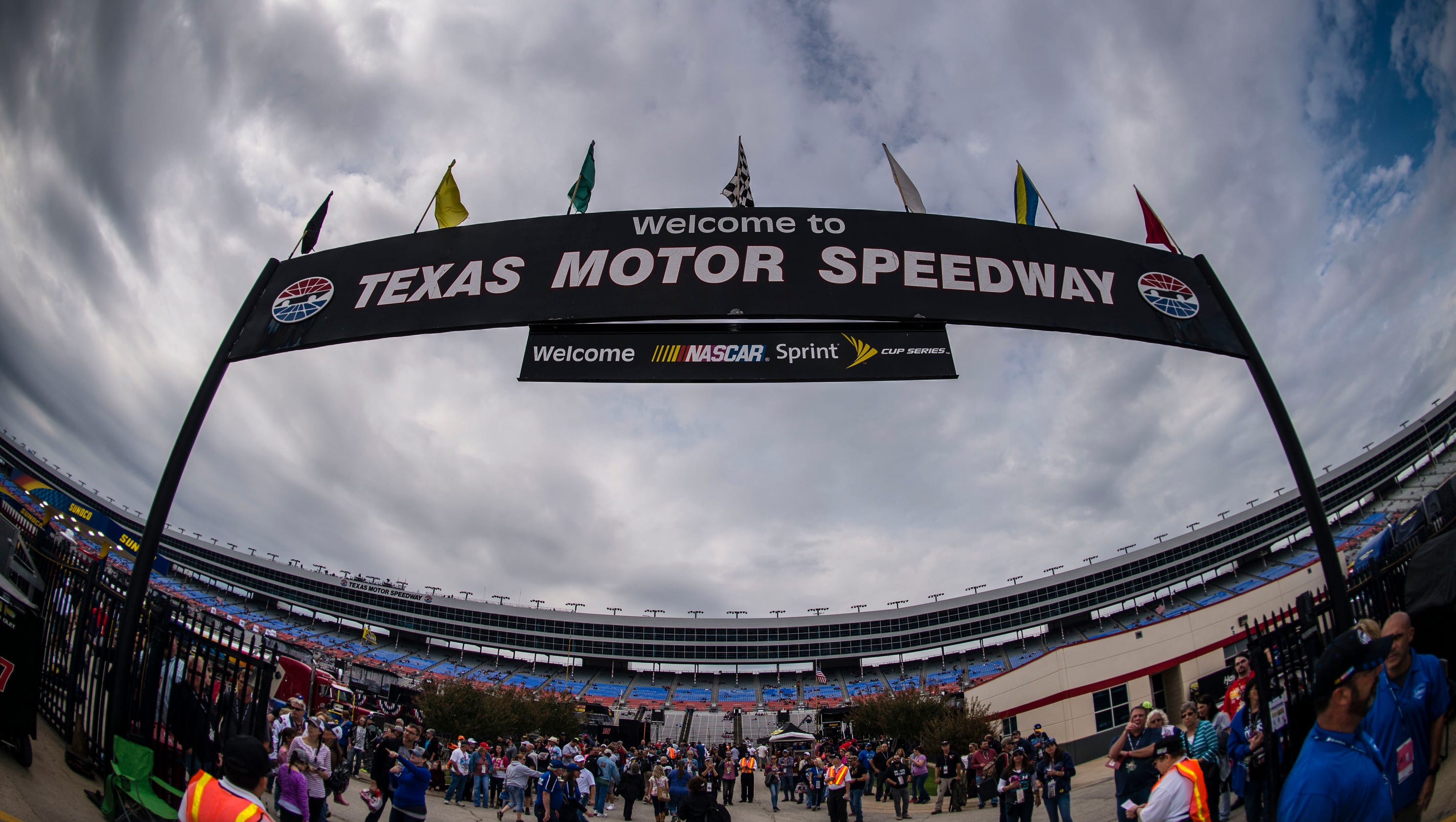 Texas Motor Speedway To Repave Reprofile 1 5 Mile Track