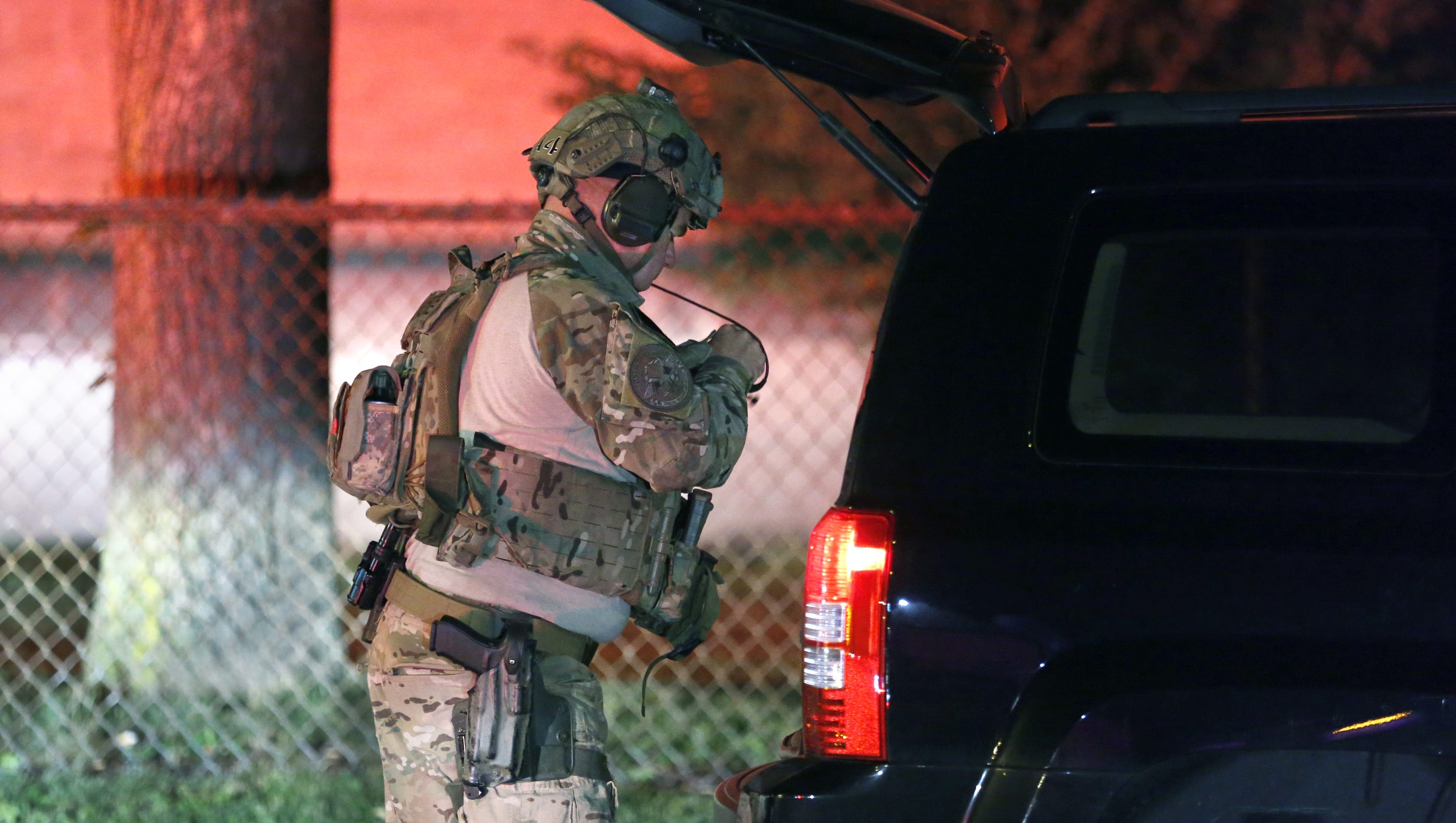 Rochester police officer shot near his face; now in stable condition