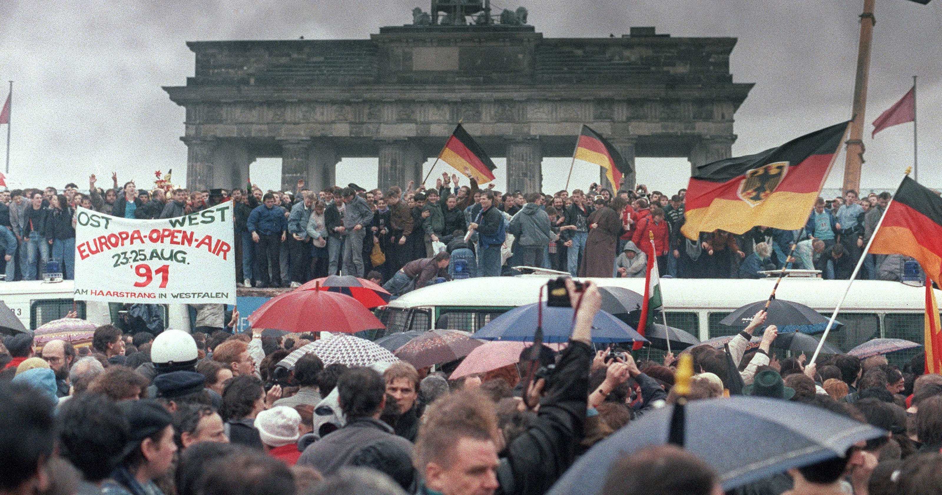 Nine surprising facts about the fall of the Berlin Wall