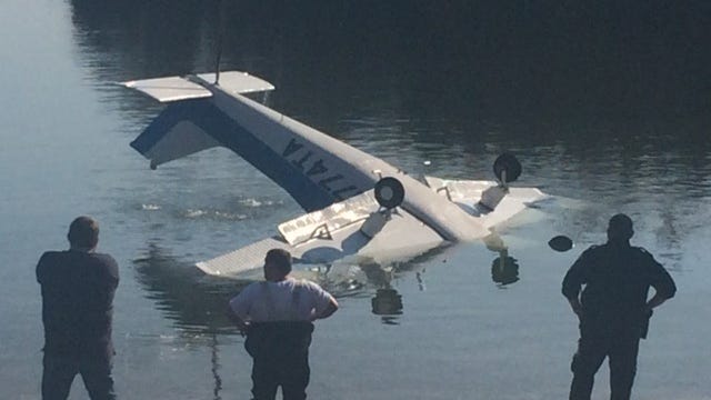 Small Plane Lands In The Lake Of The Ozarks And Sinks Ksdk Com