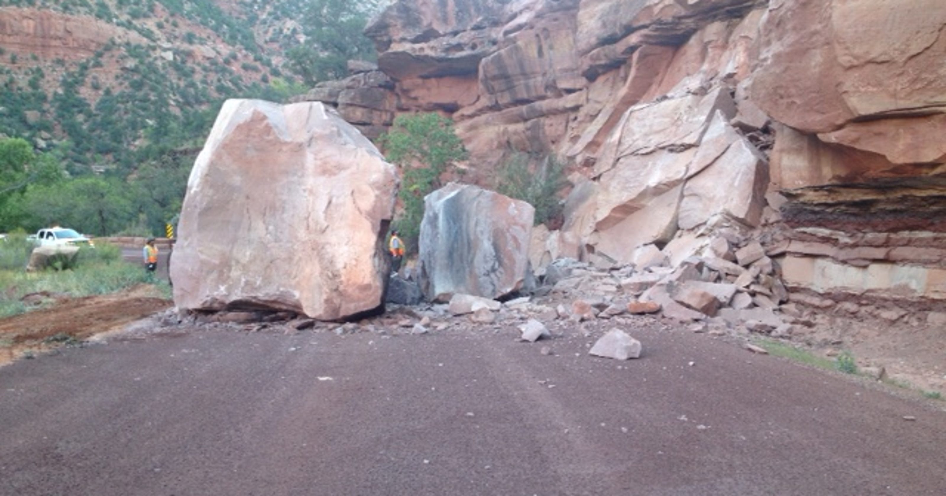 Rock fall reported in Zion
