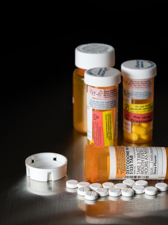 Macro of oxycodone opioid tablets