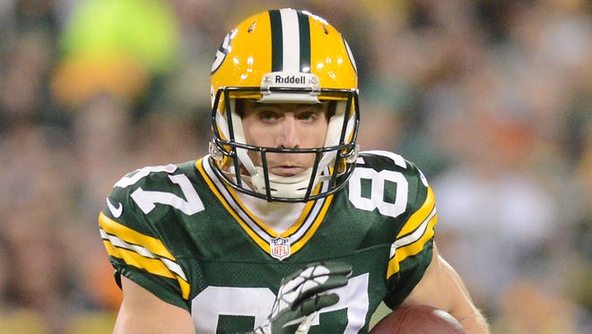 Packers receiver Jordy Nelson runs after making a first-quarter catch against the Chicago Bears at Lambeau Field.