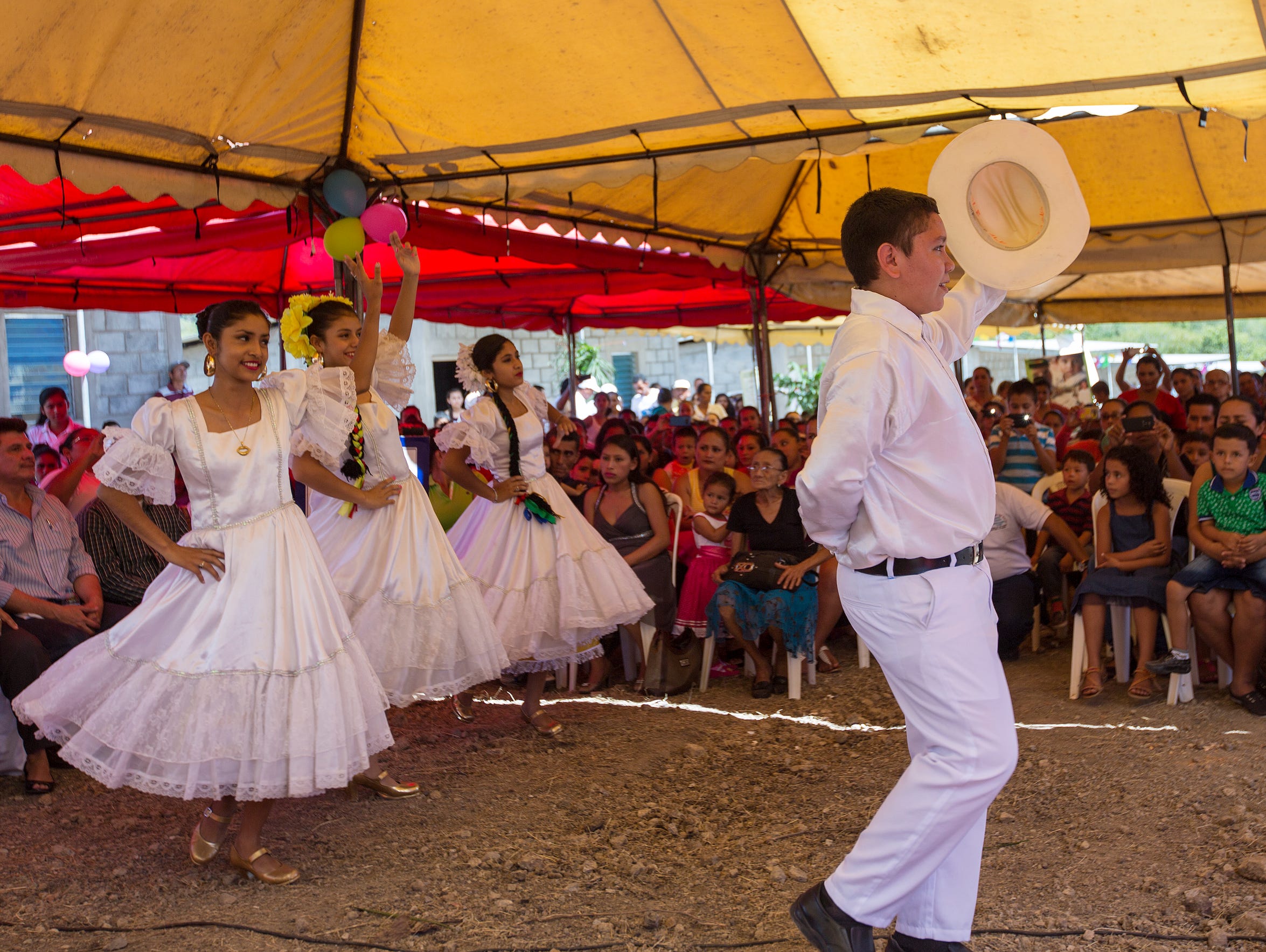 Rainbow Network builds 1,000th house in Nicaragua