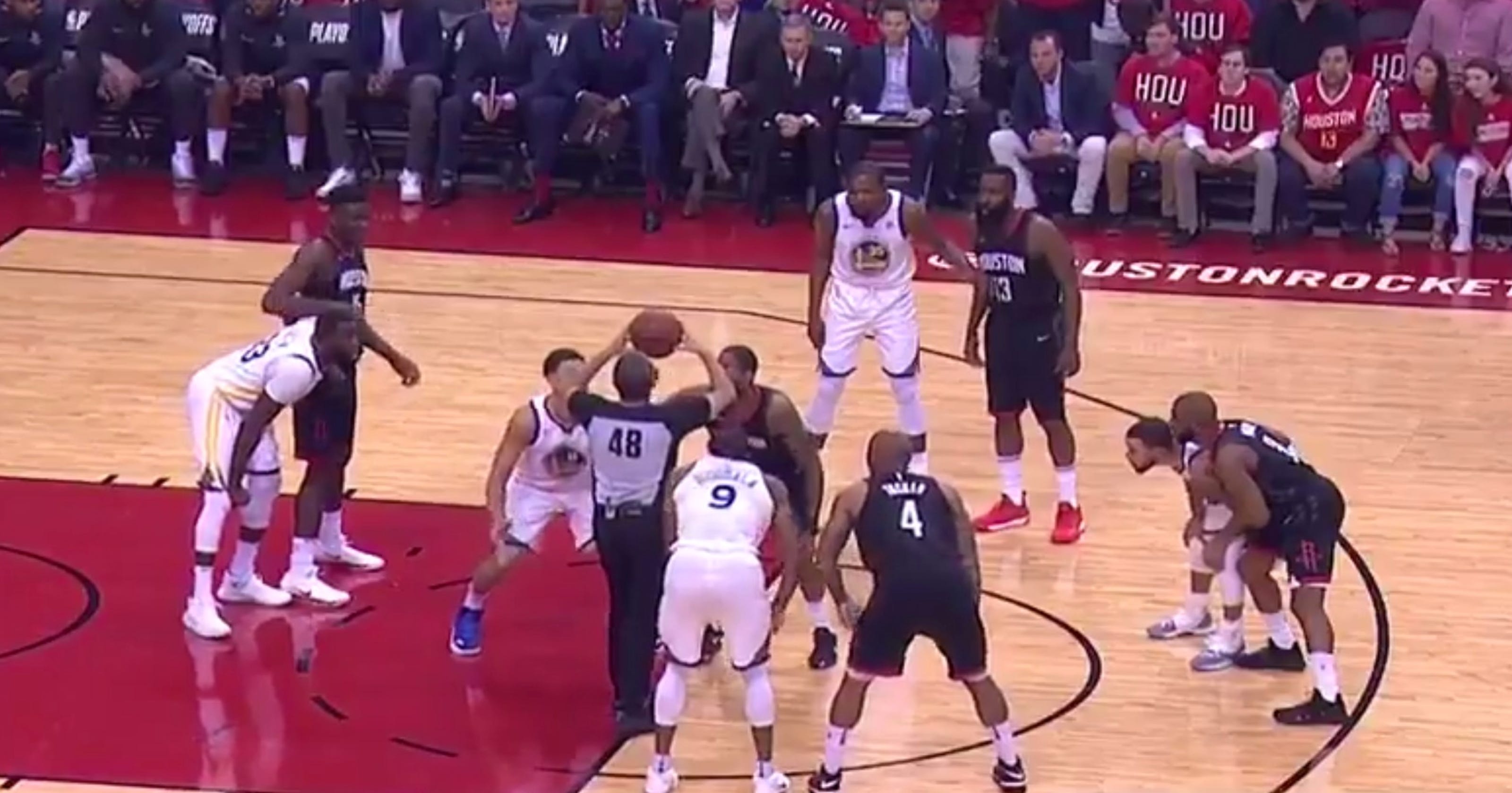 NBA ref unleashes dramatic pump fake on jump ball