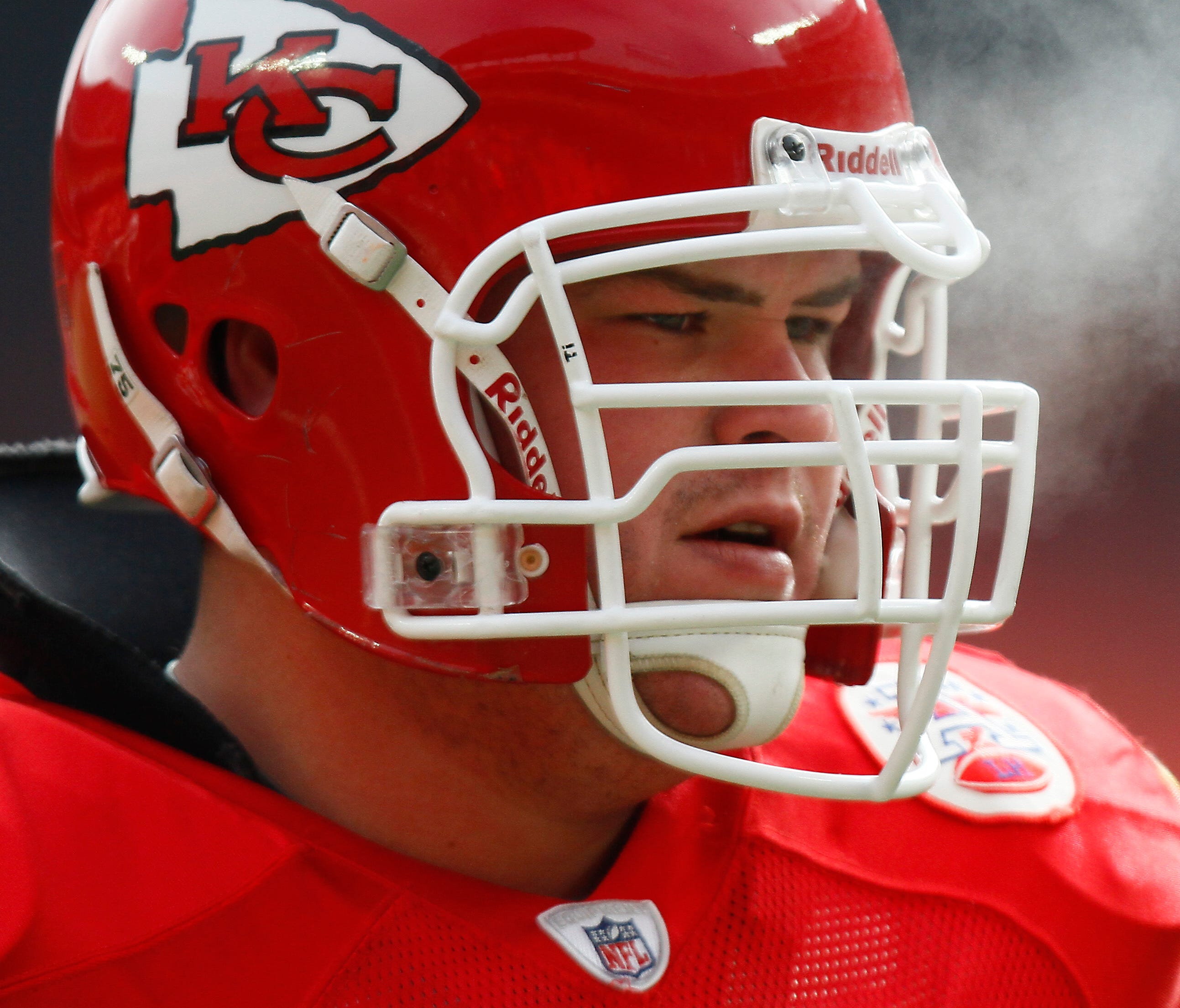 Kansas City Chiefs offensive tackle Ryan O'Callaghan (75) warms up before an an NFL football game against the Tennessee Titans Sunday, Dec. 26, 2010, in Kansas City, Mo.