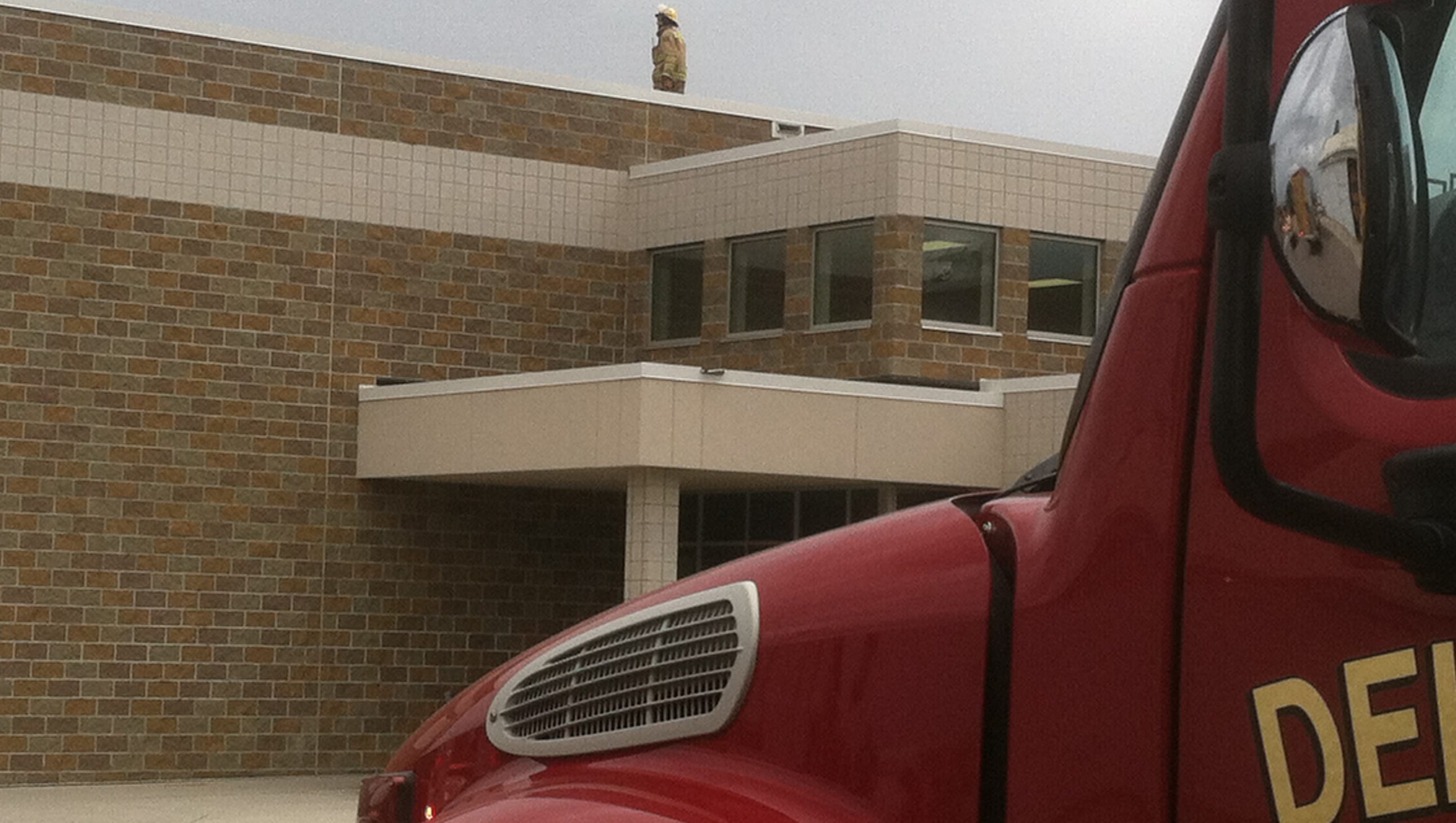 Smoke fills Dell Rapids High School