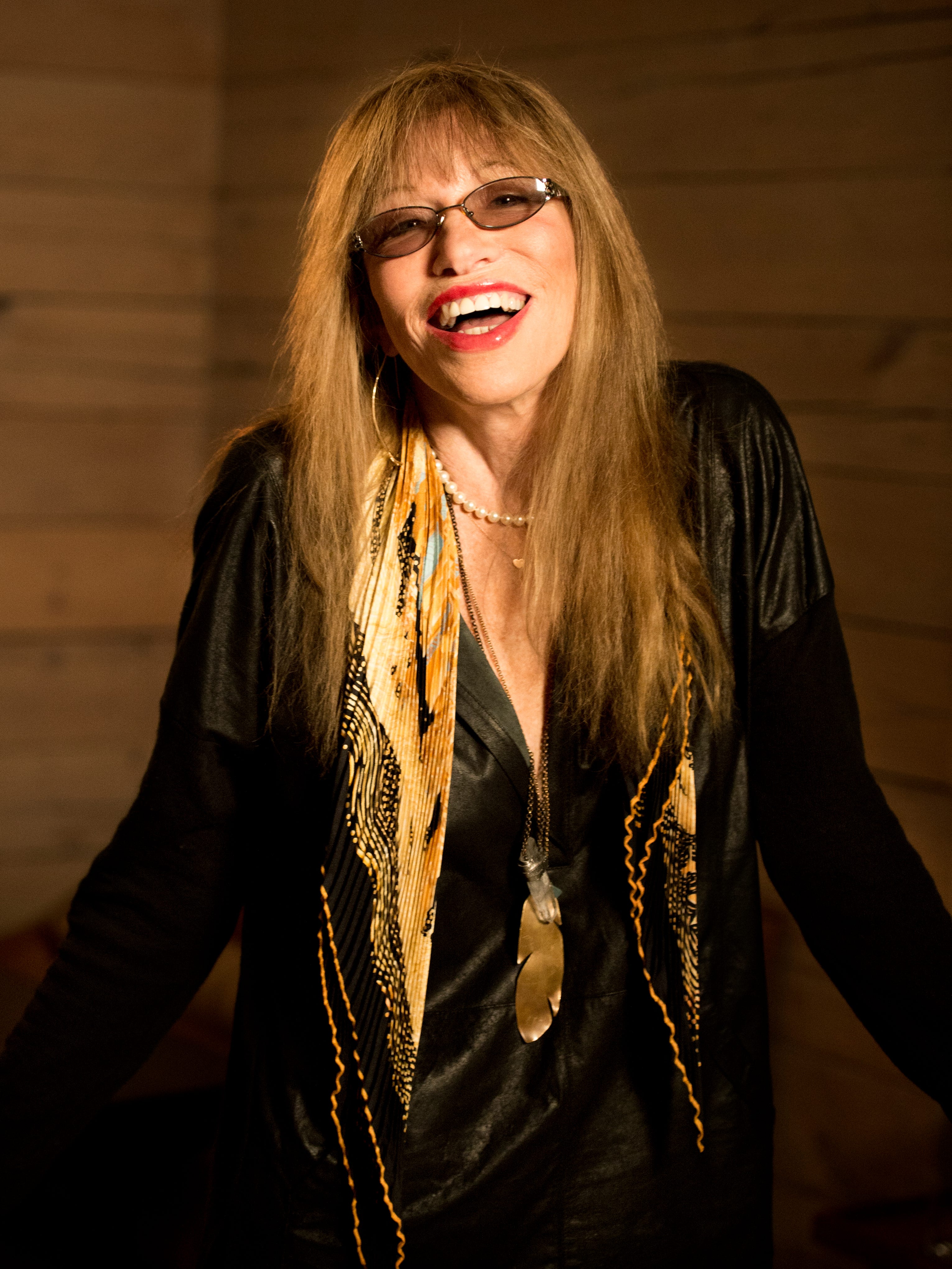 Carly Simon Spills On Who S So Vain