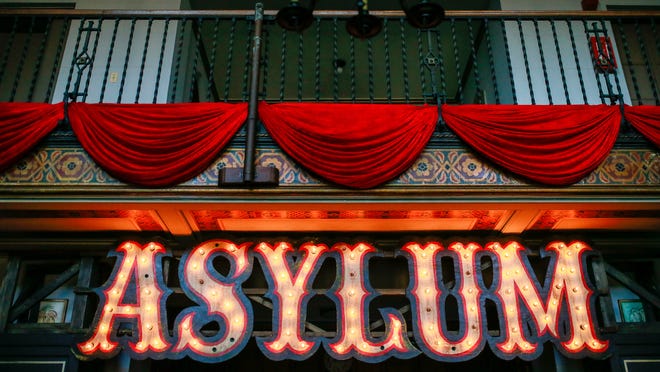 Step Inside The Twisted World Of Detroit S Theatre Bizarre