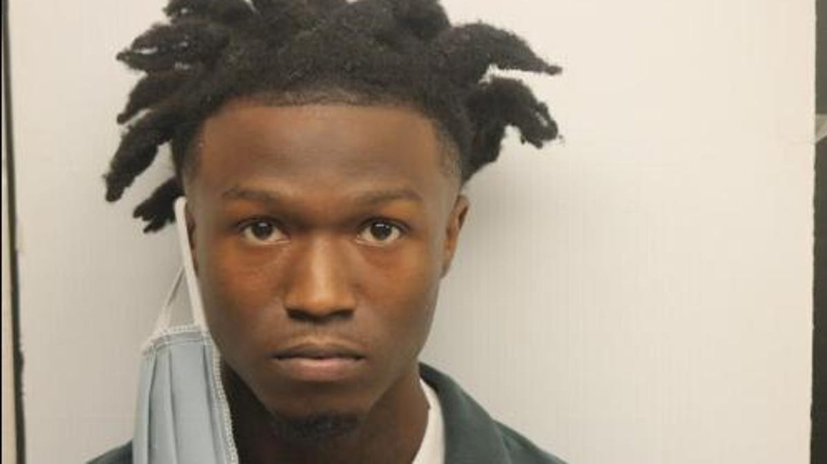 Savannah Man Charged With Murder In Chicago Rapper King Von S Death