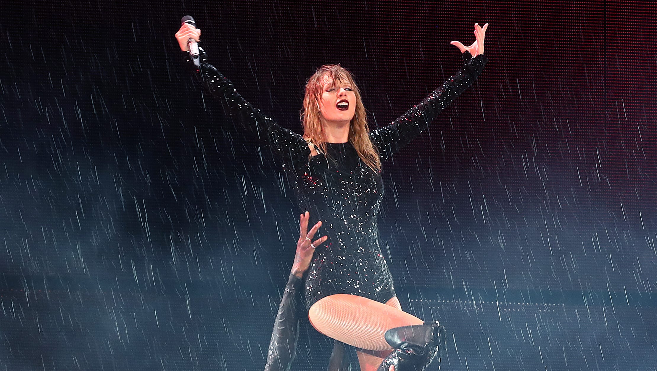 Taylor Swift Opens Up About Her Reputation In New Netflix Special