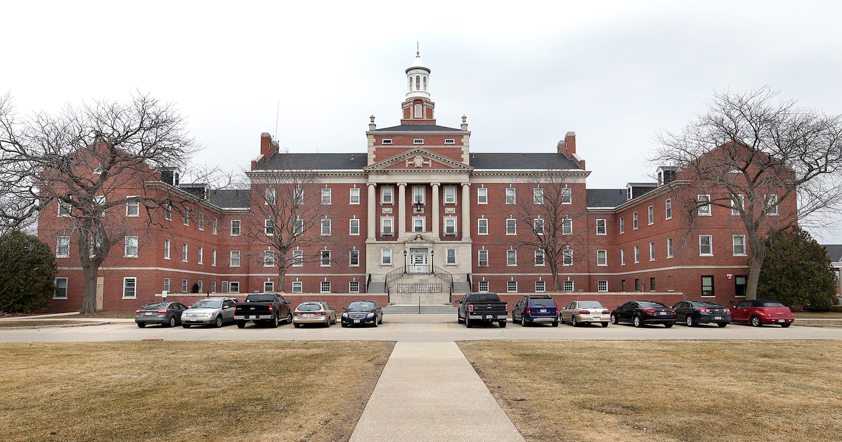 Tomah VA hospital chief of staff fired