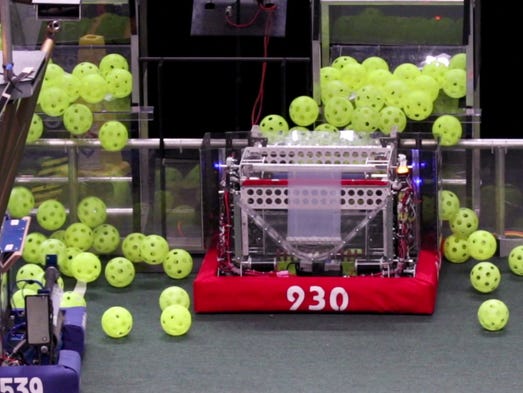 The Mukwonago BEARs robot collects fuel cells during