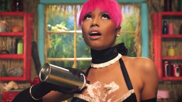 Whoa The 13 Wildest Moments From Nicki Minajs Super Nsfw Anaconda Video