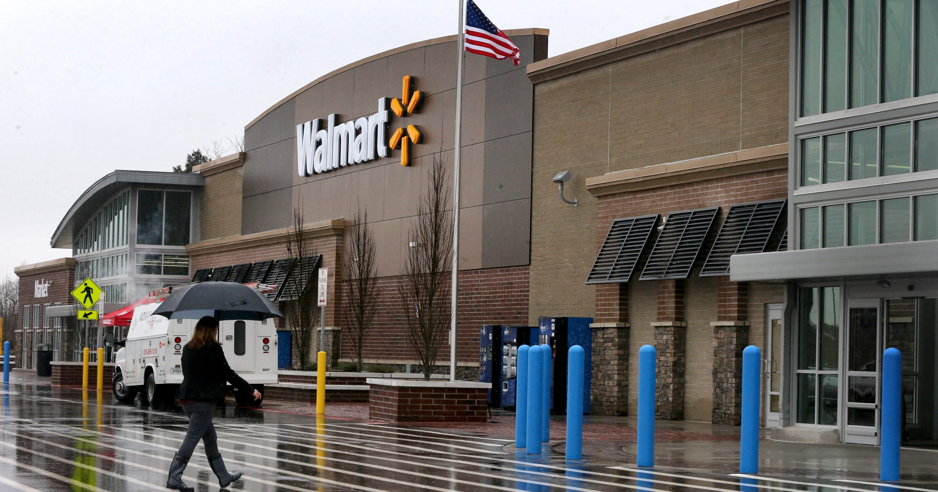Wal-mart announces closings around country as stores open in Rutherford County