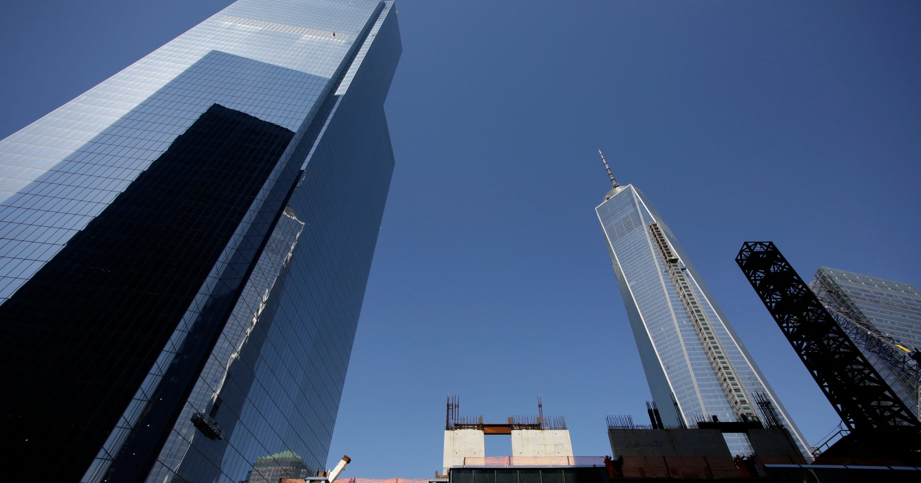 Hundreds make World Trade Center tower climb