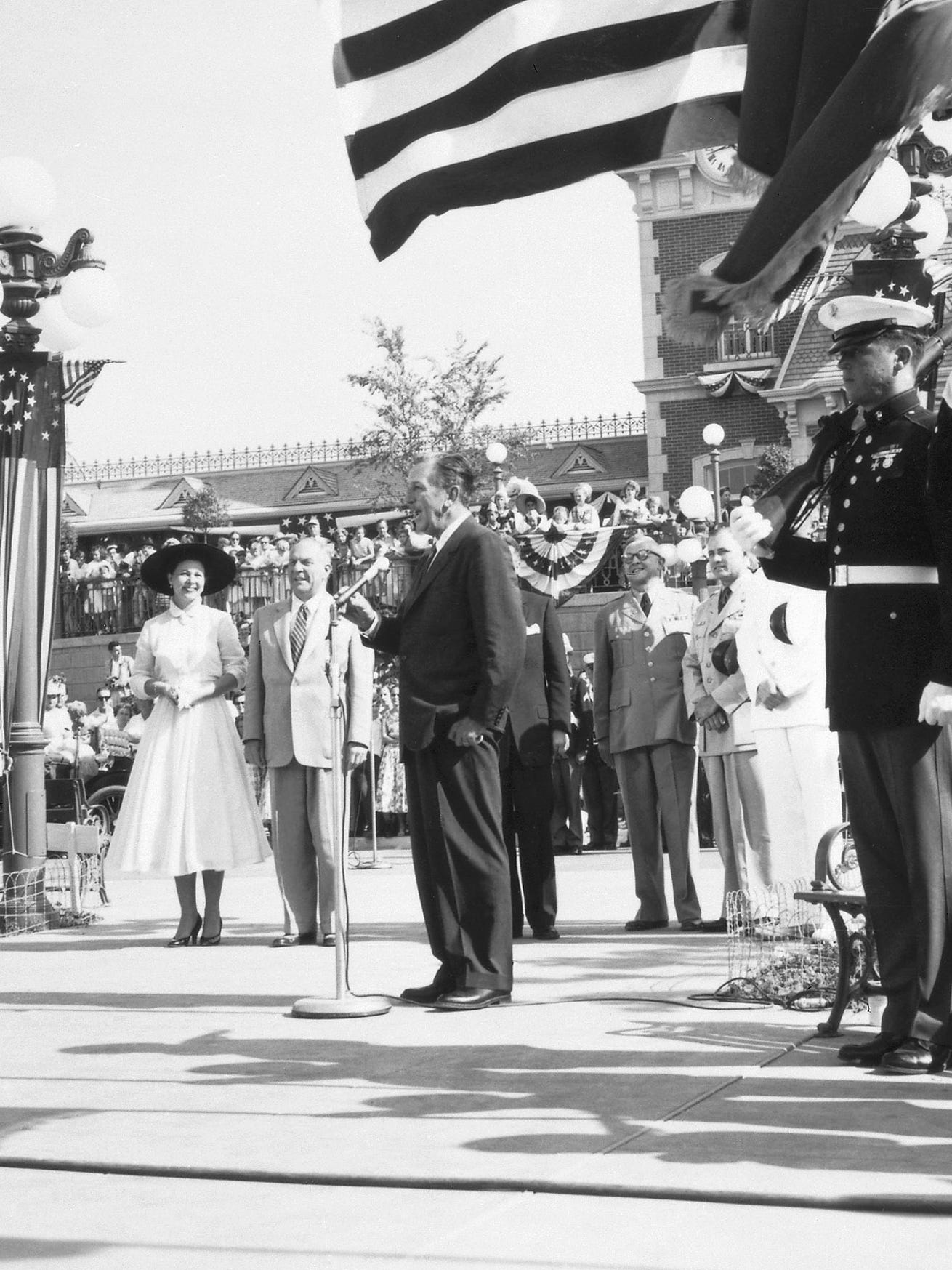 Disneyland Anniversary Here S 37 Things You Probably Don T Know About The Park Disneyland Anniversary Here S 37 Things You Probably Don T Know About The Park