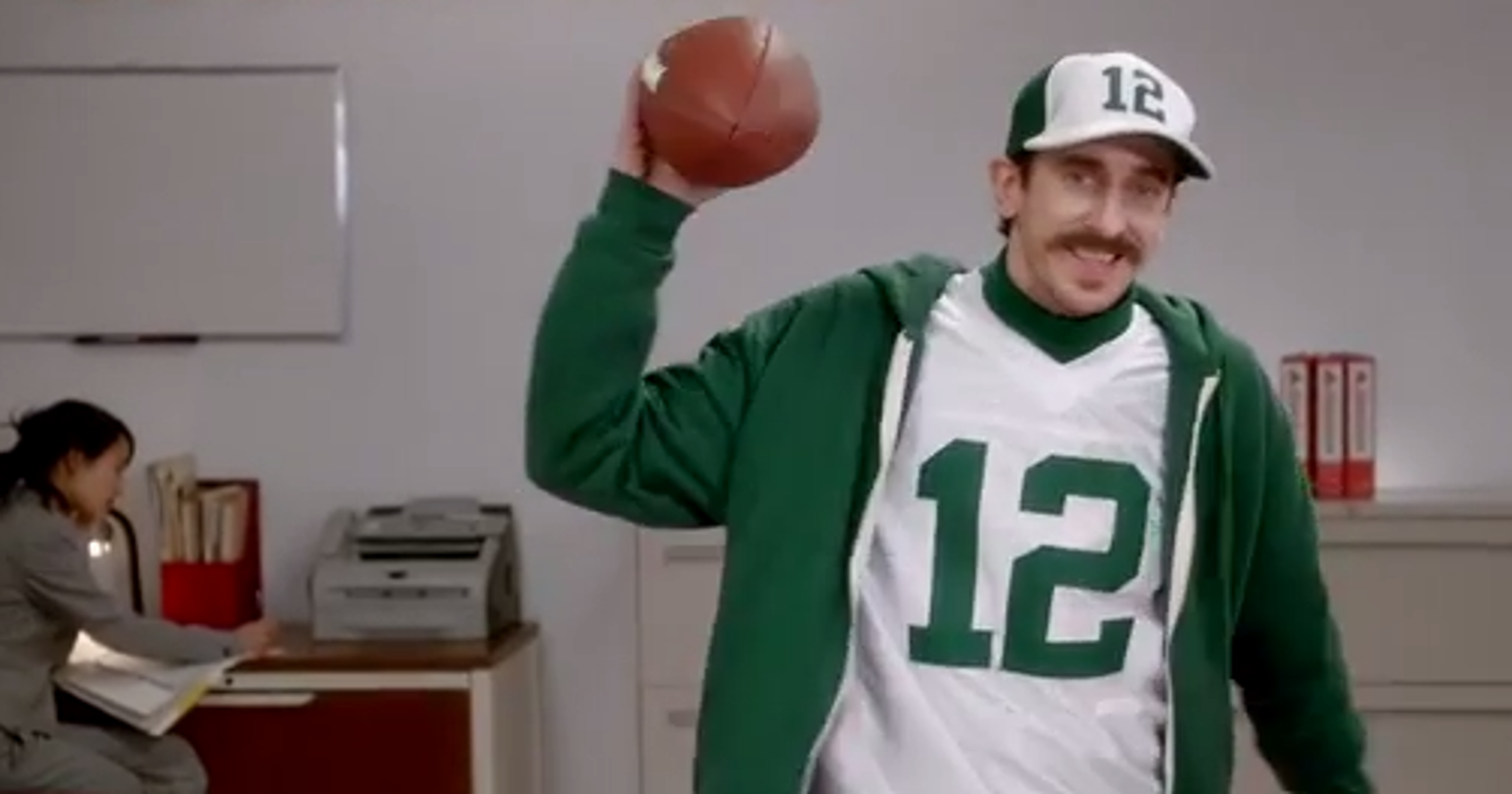 Aaron Rodgers lookalike gets his own State Farm ad