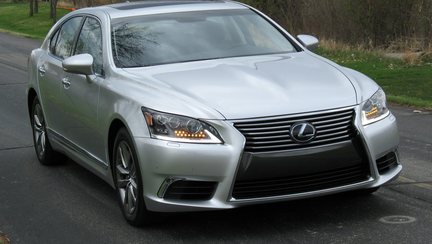 Indulgent luxury in the 2016 Lexus LS 460