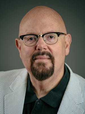 Author Robert Hicks