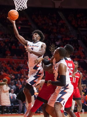 Jan 30, 2018; Champaign, IL, USA; Illinois Fighting Illini forward Kipper Nichols (2) drives in for a layup during the first half against the Rutgers Scarlet Knights at State Farm Center. Mandatory Credit: Mike Granse-USA TODAY Sports