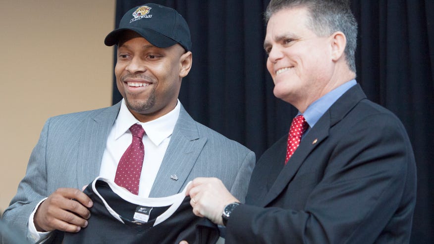 Jason Gardner Will Be Visible As Iupui S Basketball Coach