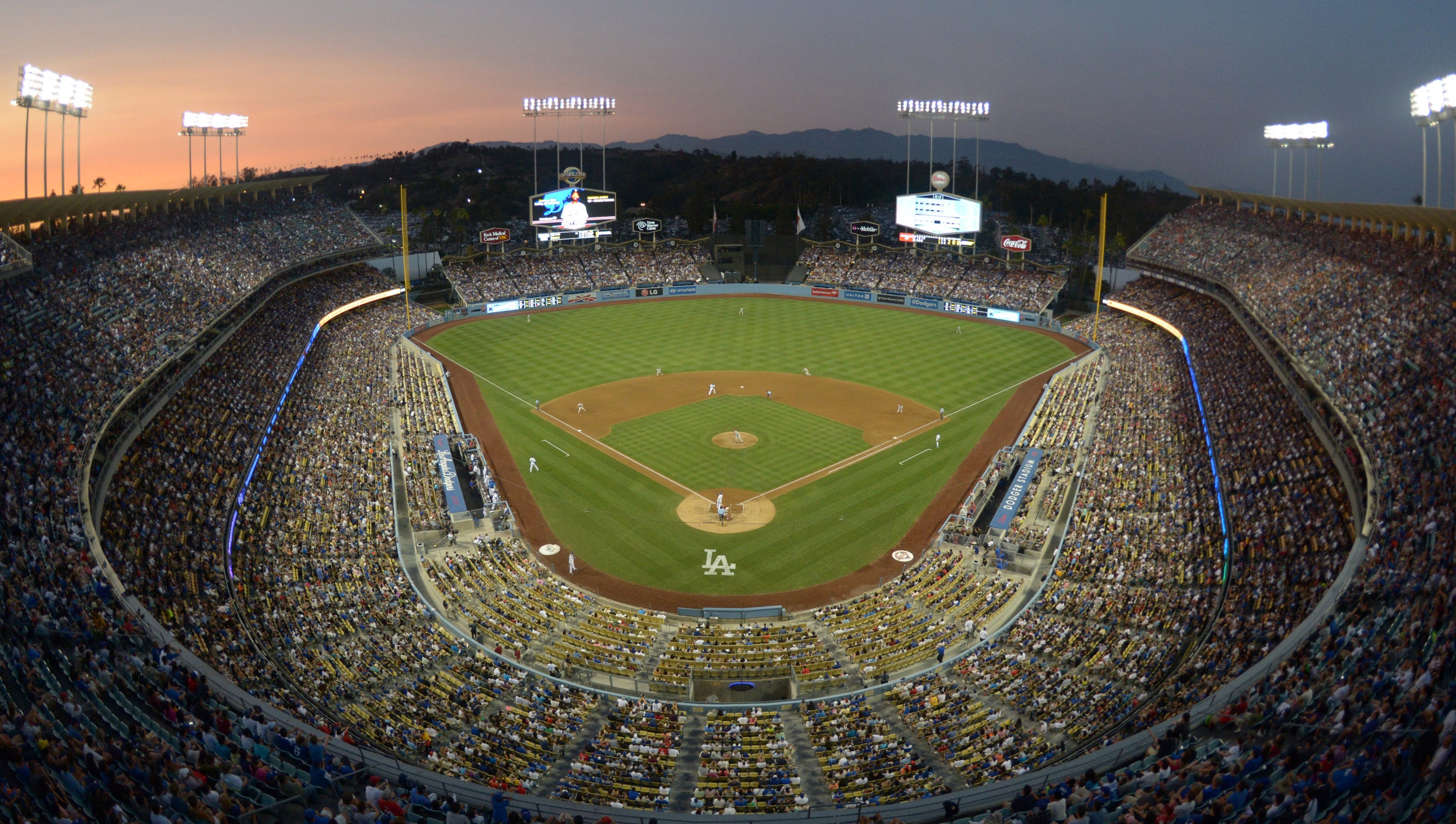 Stadium countdown: Dodgers' renovations a hit