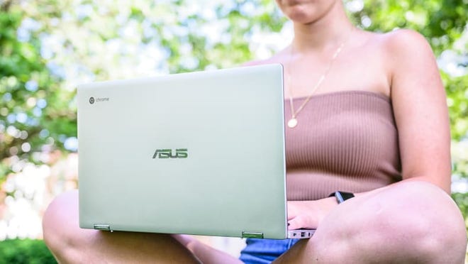 Black Friday 2020: Score this amazing deal on the Asus C434TA Chromebook at Costco