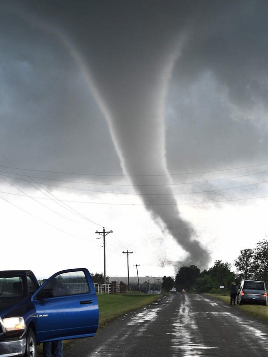 U.S. records fewest tornado deaths in 30 years