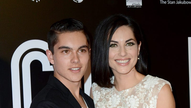 Barbara Mori Rompe El Silencio Sobre Situacion De Su Hijo A los 38 anos de edad, la actriz barbara mori se convirtio en abuela. barbara mori rompe el silencio sobre