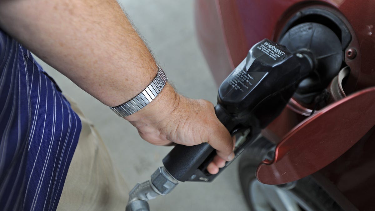 Wisconsin gas prices decrease as fall arrives, but why is that?