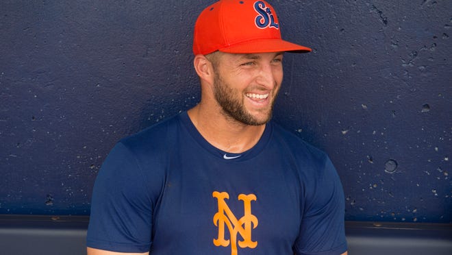 Tebow Focuses On Faith Teamwork Not Football At Melbourne