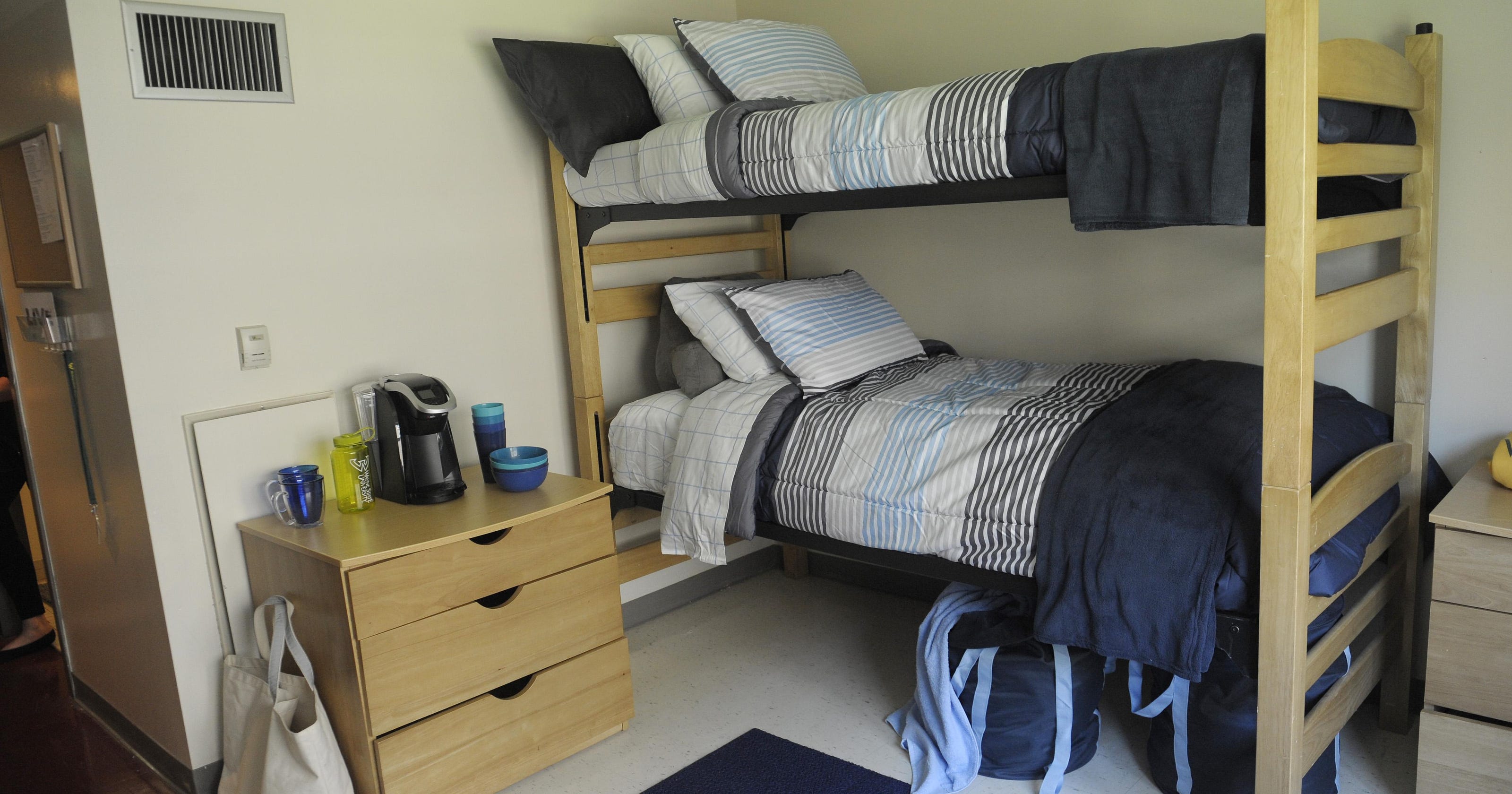 Dorm Decor 101 Local designers transform Wayne State dorm rooms