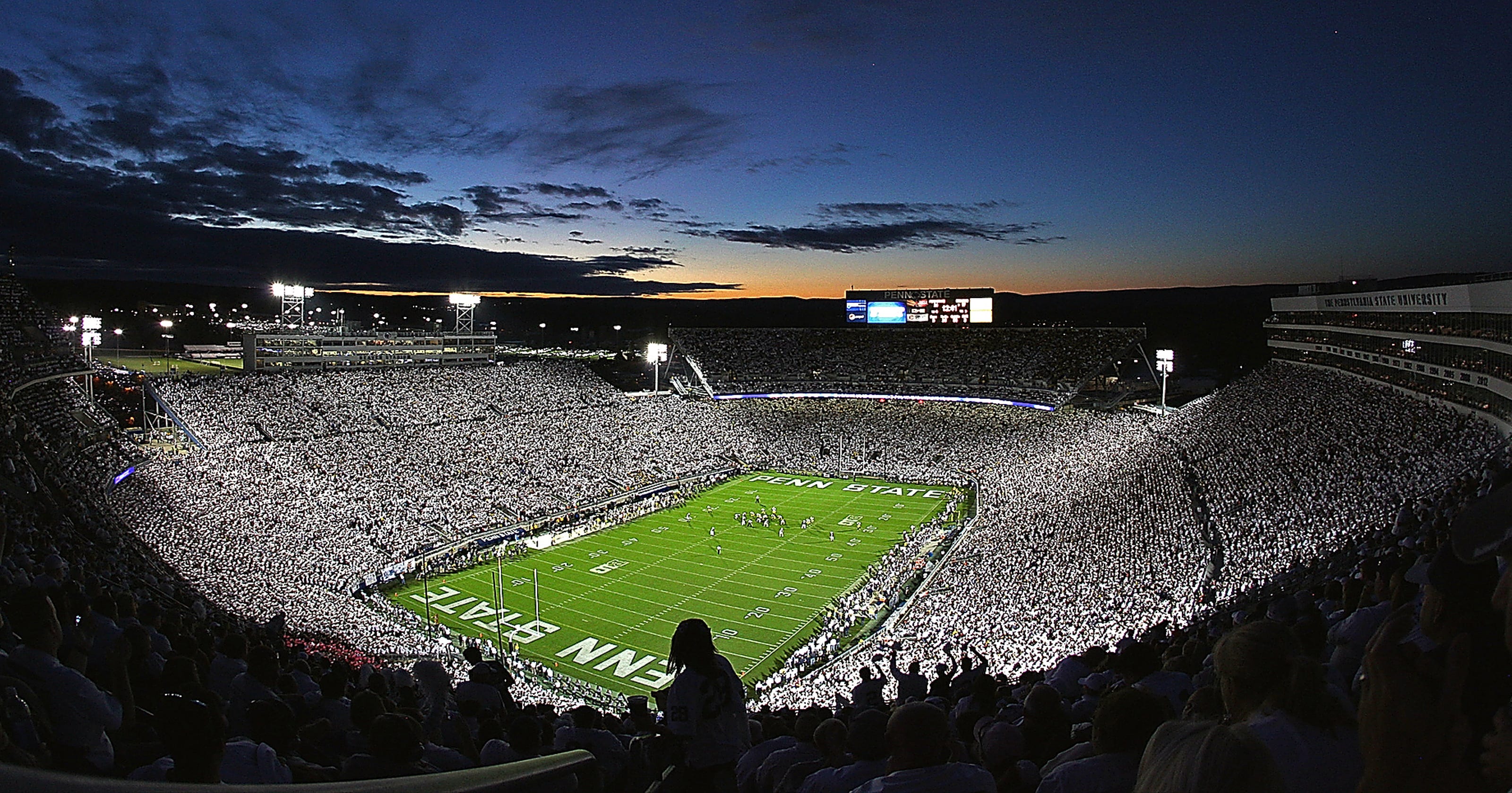 Penn State players laud Beaver Stadium's White Out experience 