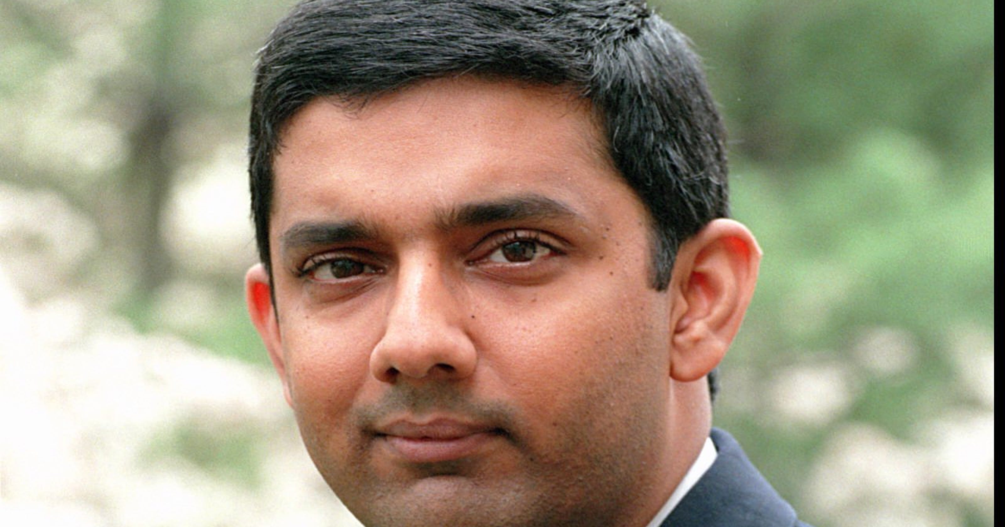 D'Souza pleads guilty to breaking campaign finance law