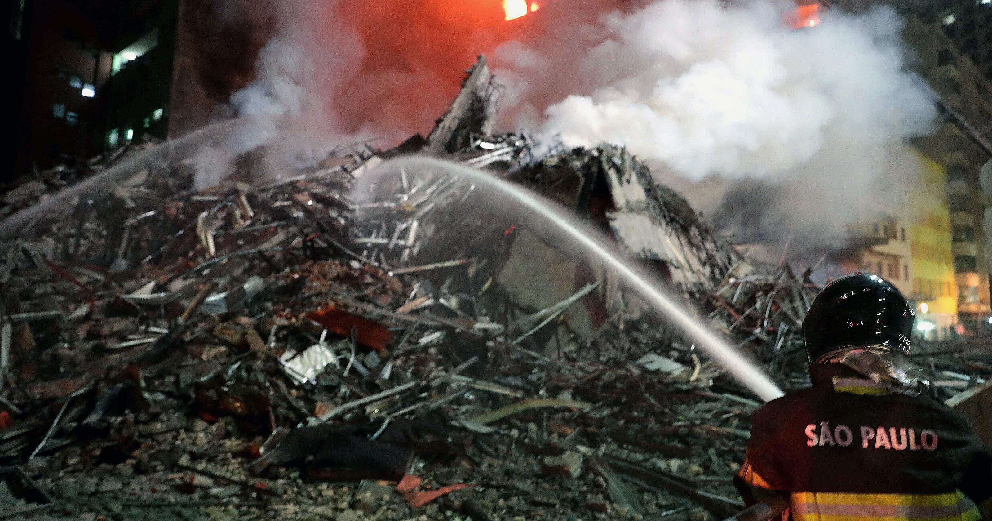 Sao Paulo fire Building collapses during fire; at least 1 dead