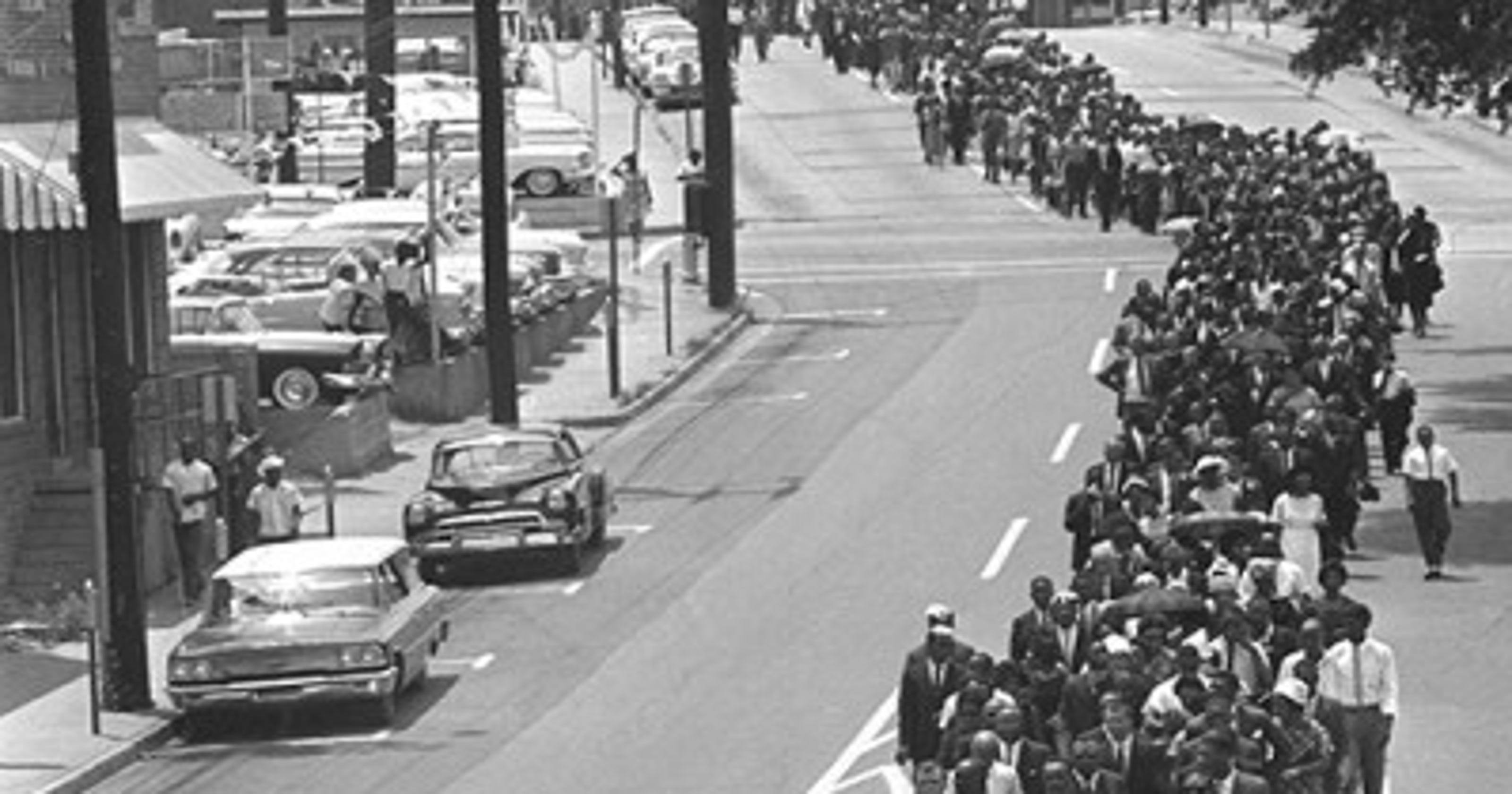 History Wallace blocks door, JFK speaks, Evers killed