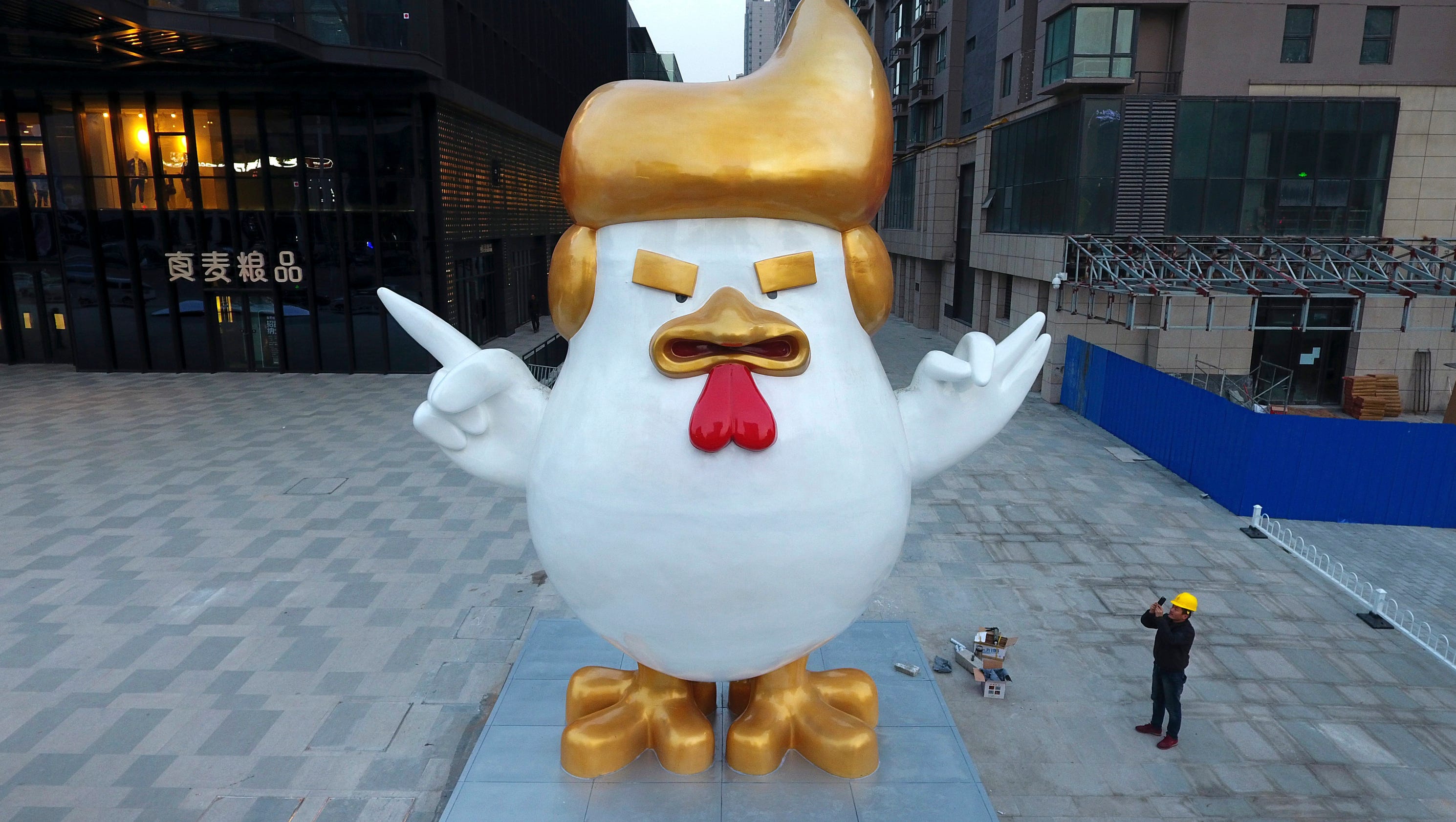 Chinese rooster statue looks a lot like Trump