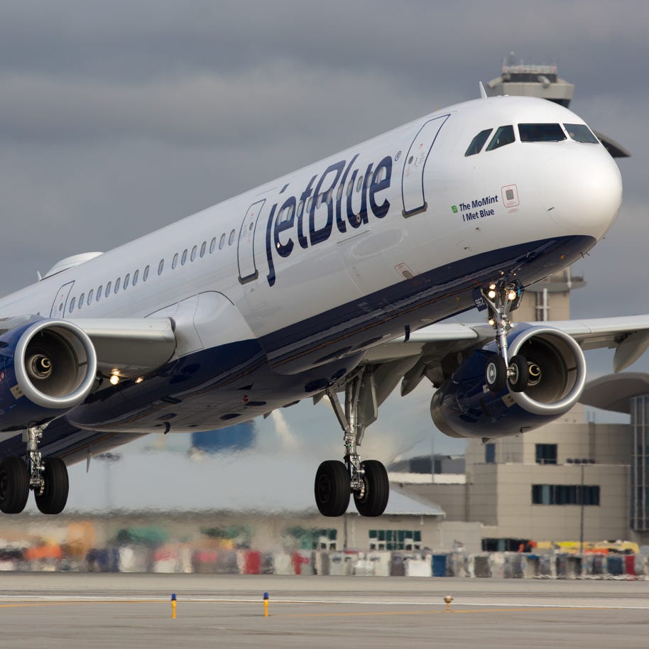 A jetBlue Airbus A321  takes off from Los Angeles International Airport in March 2017.