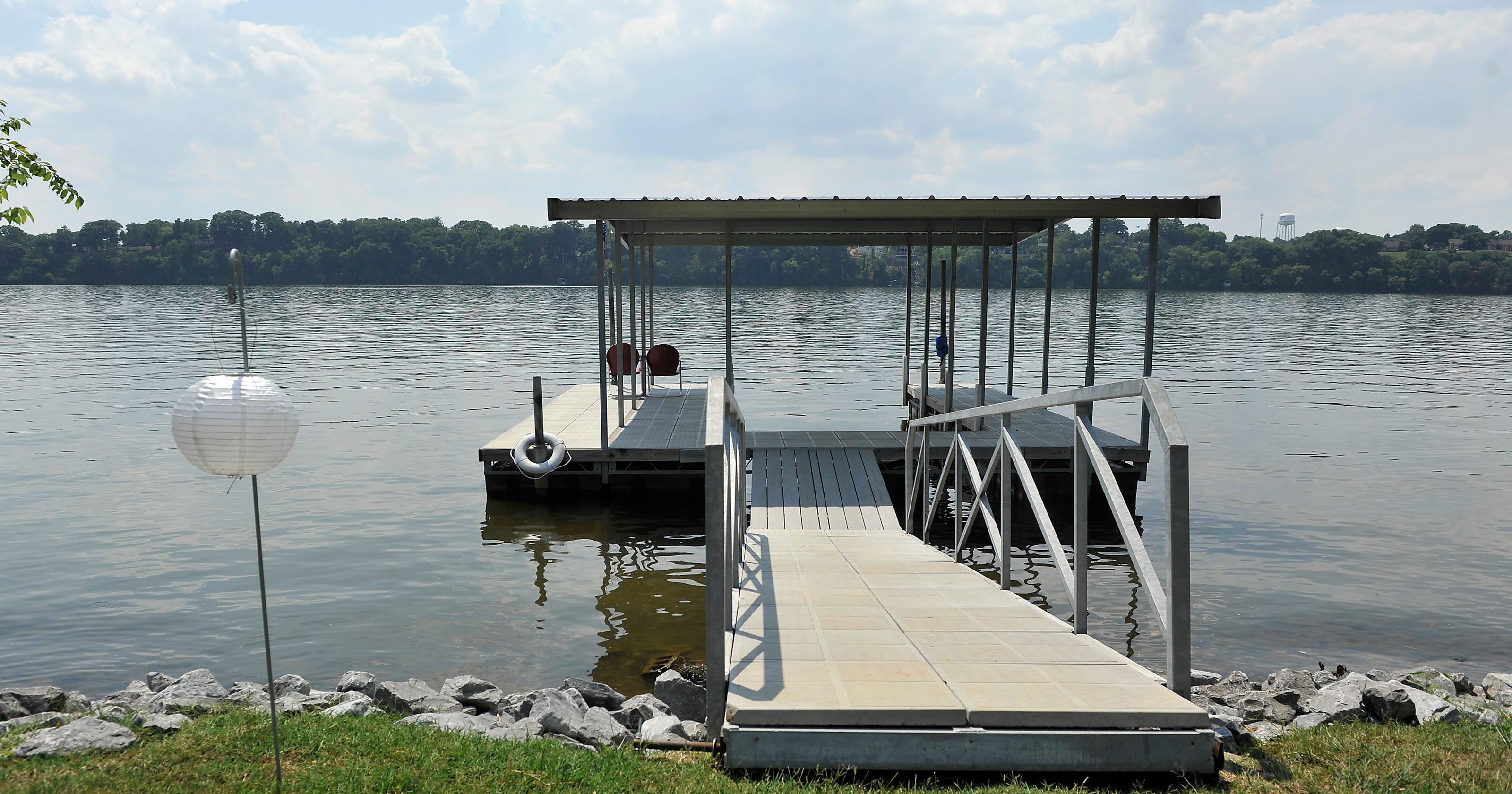 Old Hickory Lake lures homebuyers wanting private dock
