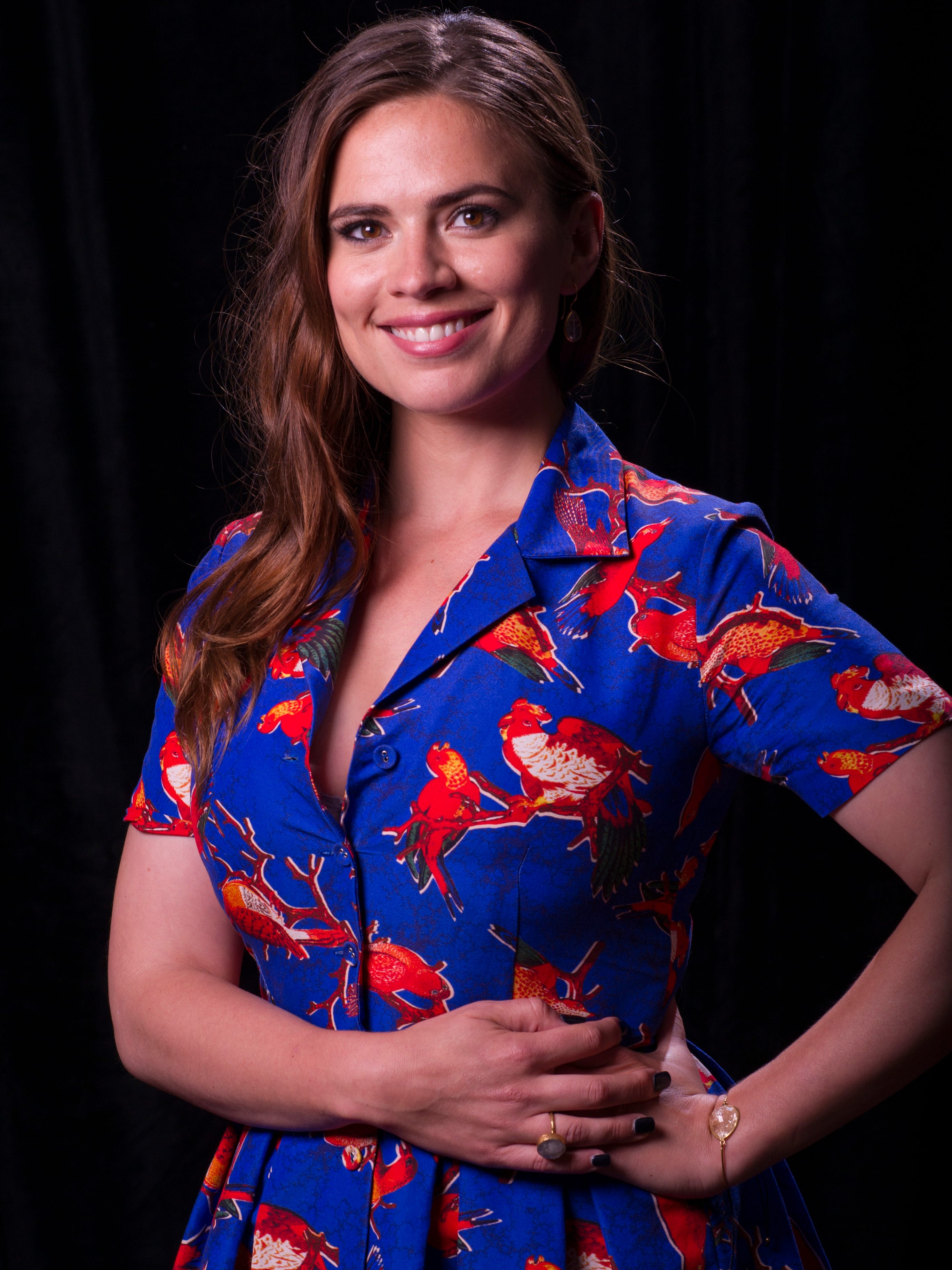 Hayley Atwell S Agent Carter Defies Stereotypes