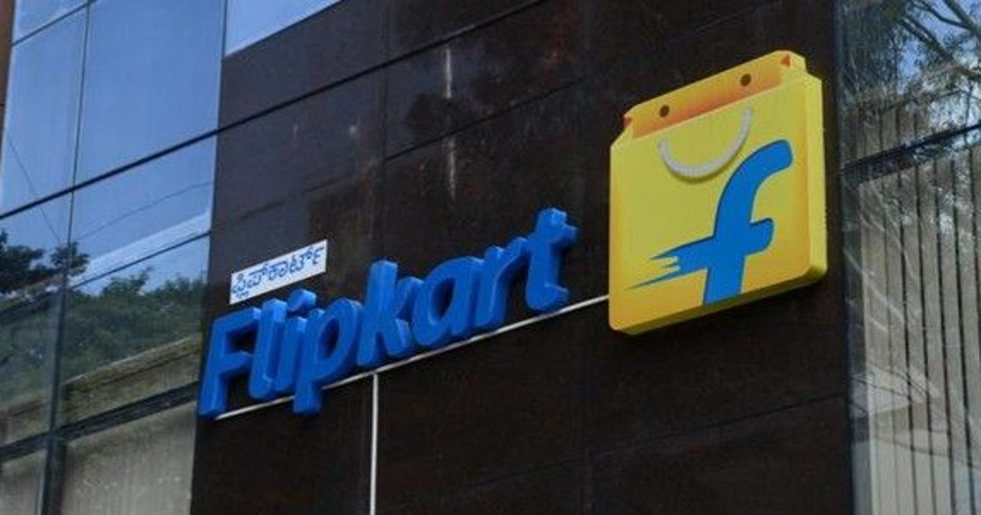 Amazon makes a bid for Indian e-commerce site Flipkart