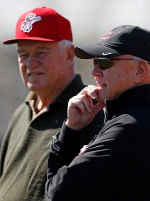 Reds general manager Walt Jocketty, right, and President and CEO Bob Castellini.