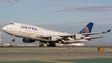 A United Airlines Boeing 747-400 lands at San Francisco