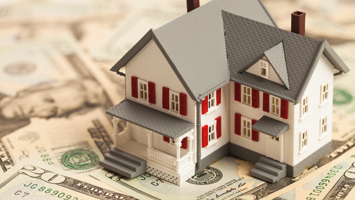 10 Ways To Save Money Around The House