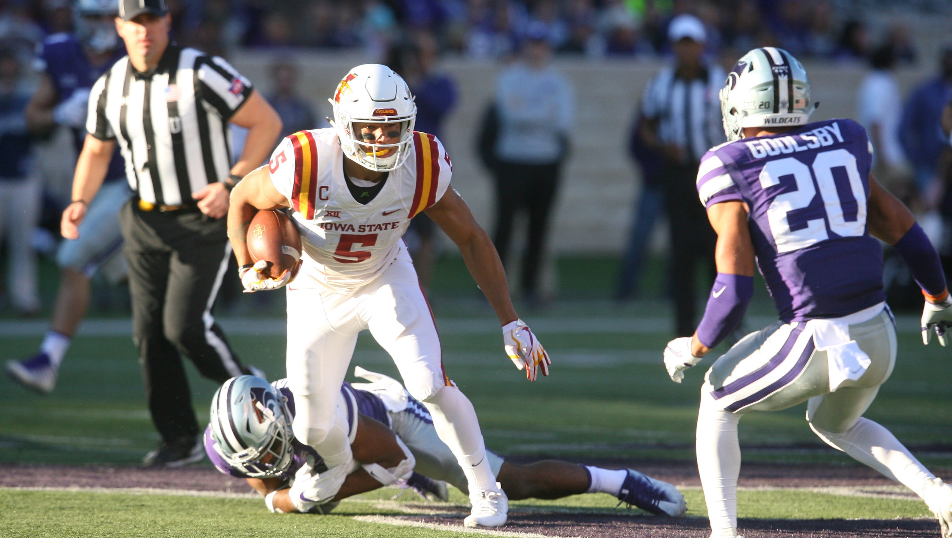 Big 12 Refs Make Up Weird New Game During Iowa State S Loss To K State